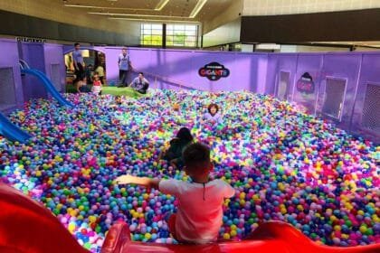 Piscina de Bolinhas gigante