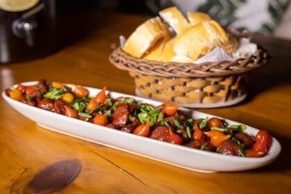 Festival de comida de boteco e Karaokê